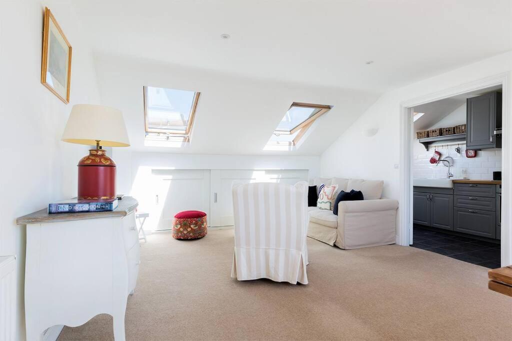 Spacious 3 Bedroom Flat With Terrace London Eksteriør bilde